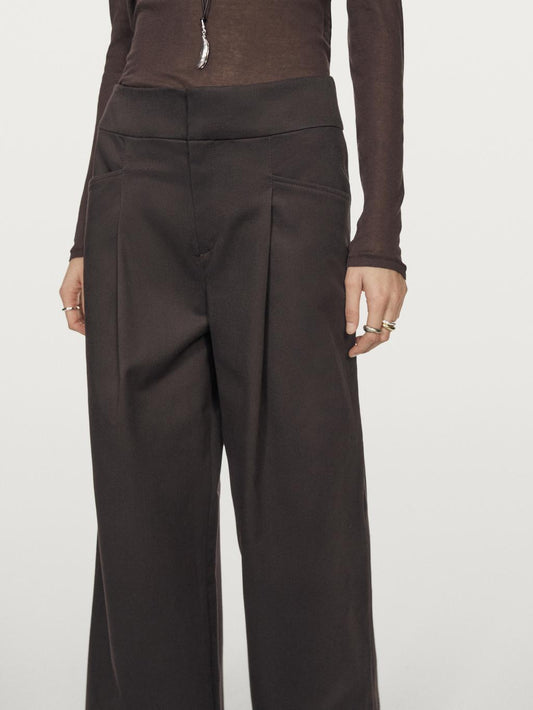 Wide-leg pleated trousers