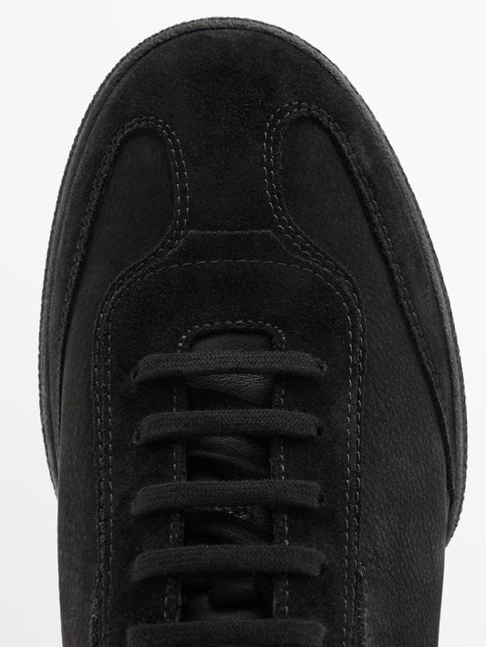 Split leather trainers with contrast soles