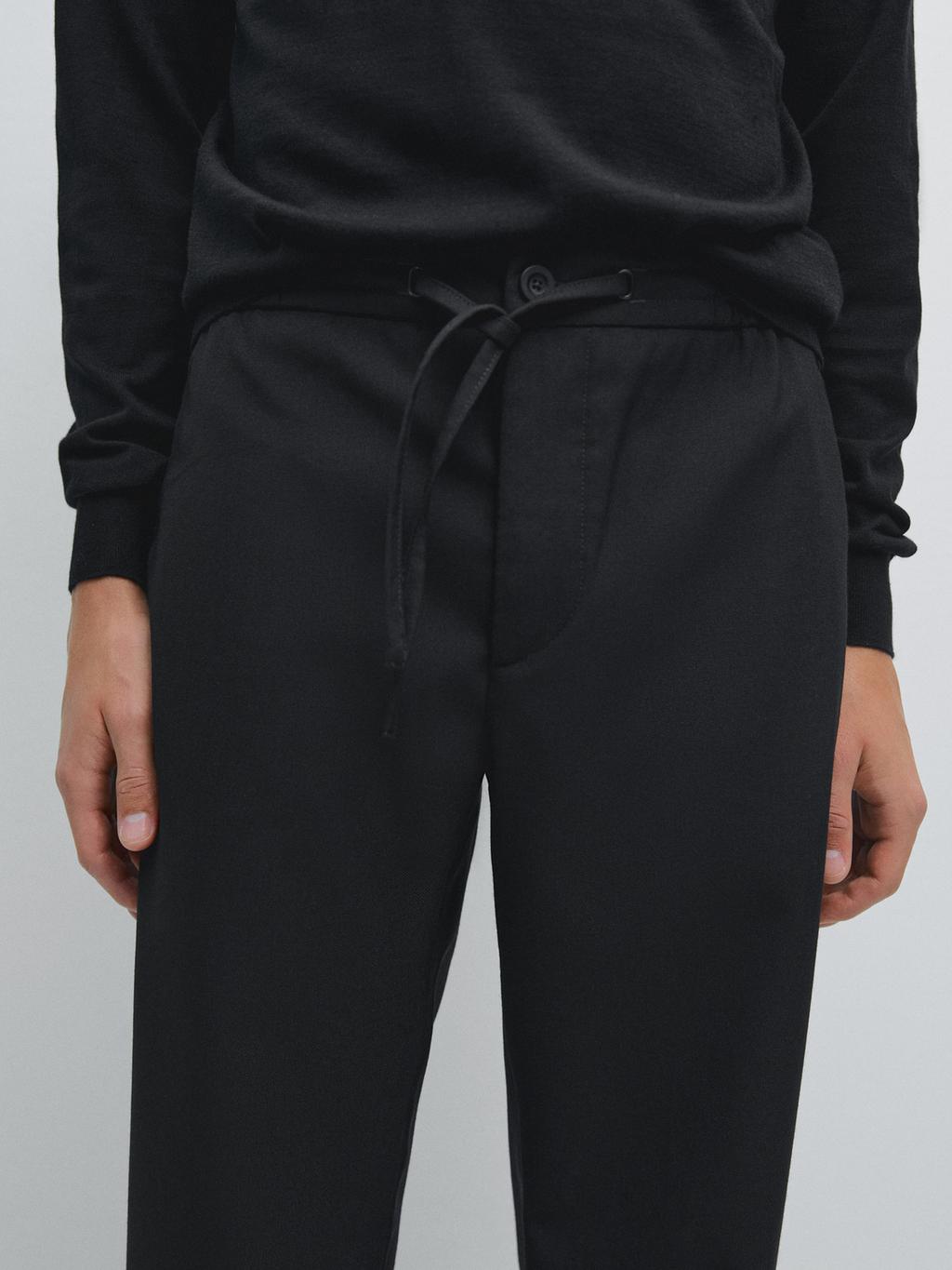 100% cotton jogger fit trousers