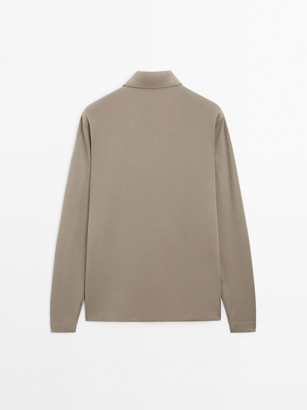 Long sleeve zip-up polo shirt