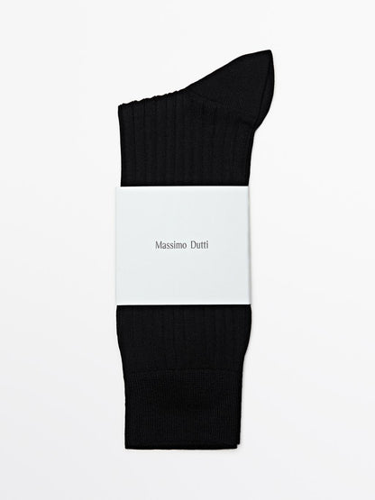 Ribbed smart socks