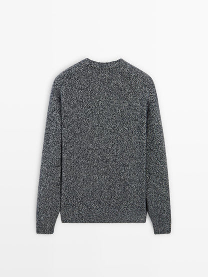 100% cashmere crew neck sweater