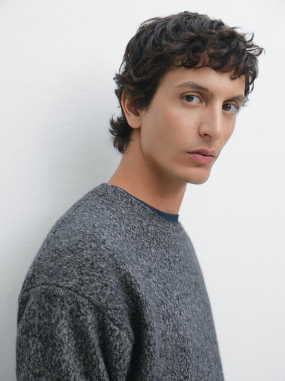 100% cashmere crew neck sweater