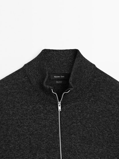 Mock neck knit sweater