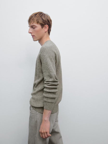 Crew neck mouline knit sweater