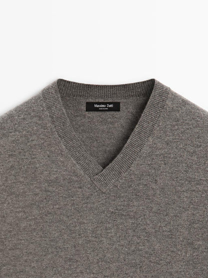Wool blend V-neck vest