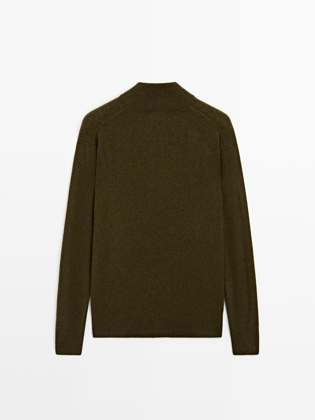 Mock neck knit sweater with V-neck