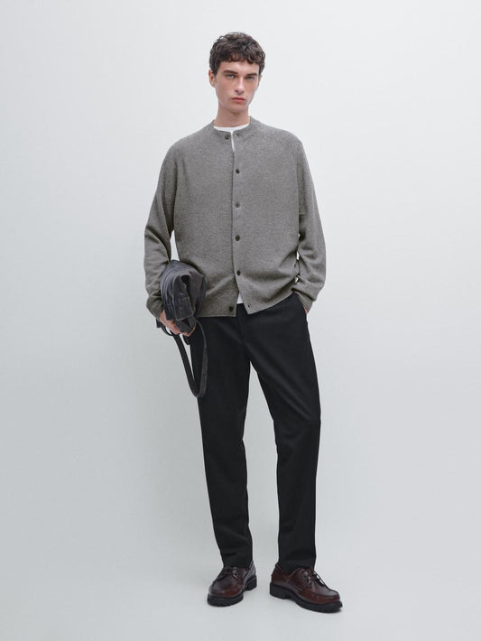 Knit cardigan with raglan sleeves