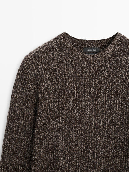 Crew neck sweater in 100% wool