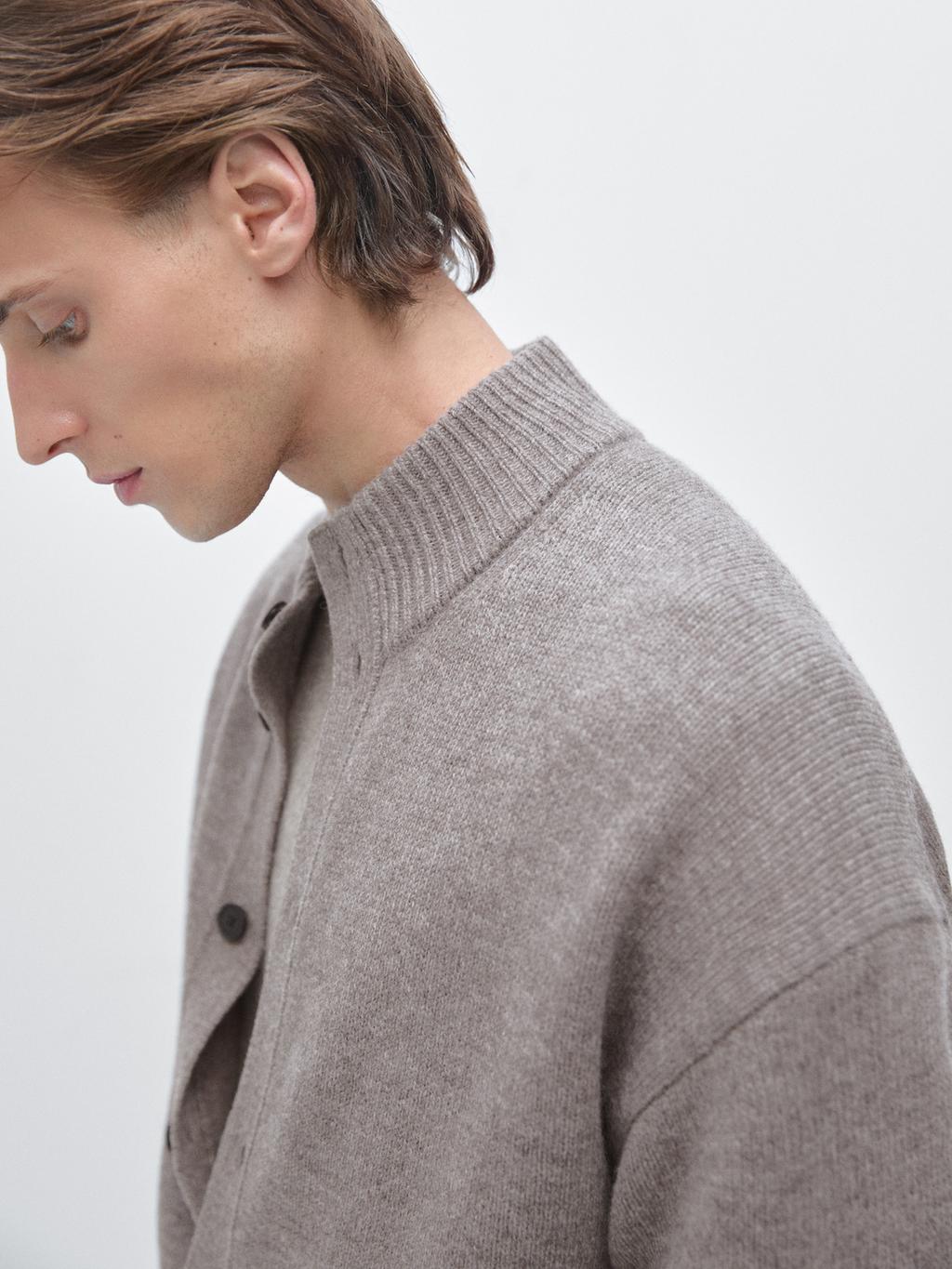 100% wool high neck knit cardigan