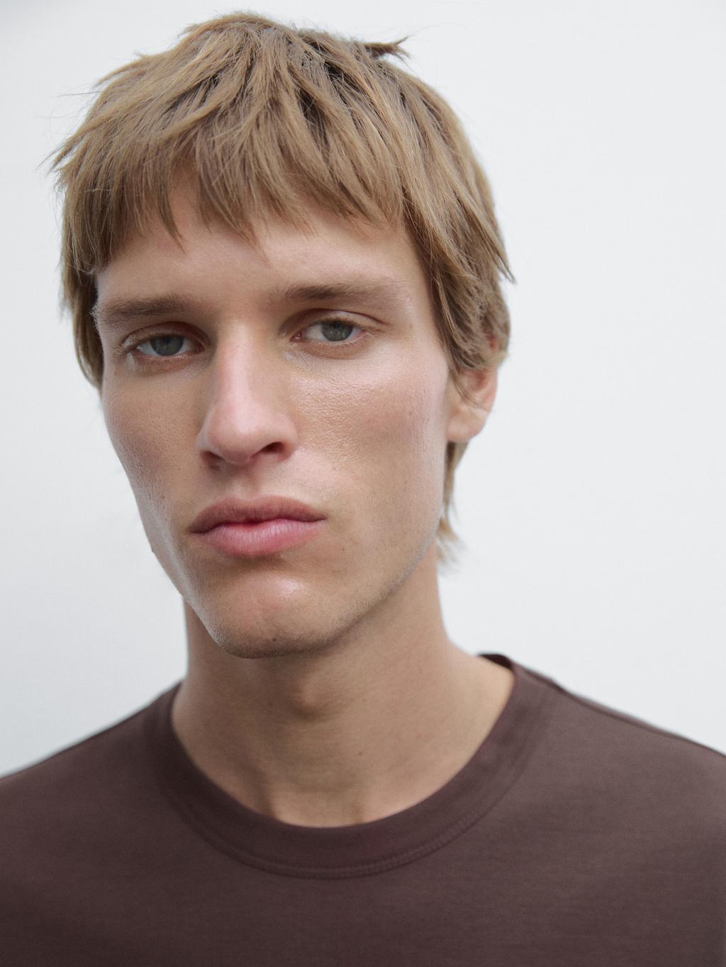 Short sleeve cotton blend T-shirt