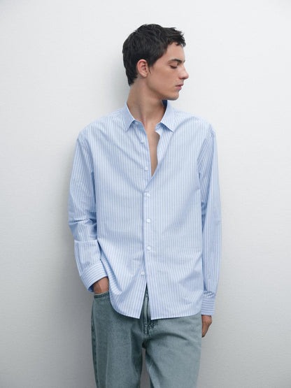 Regular fit shirt with striped detail