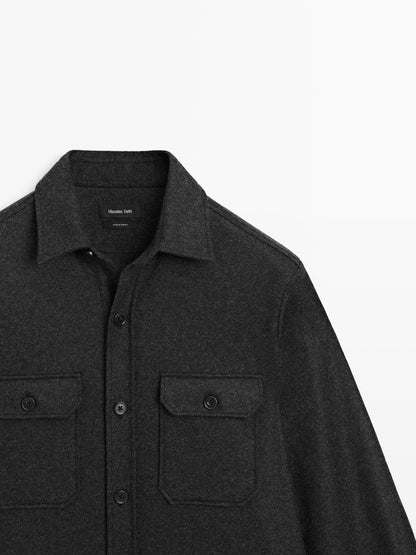 100% wool overshirt with pockets