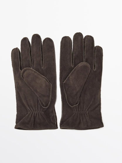Goatskin gloves with suede finish
