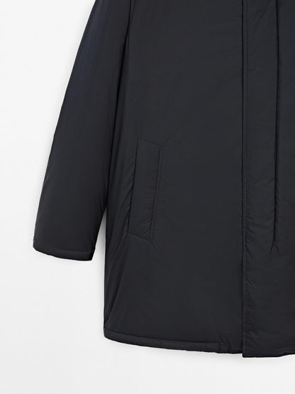 Water-repellent ultra lightweight down blend parka