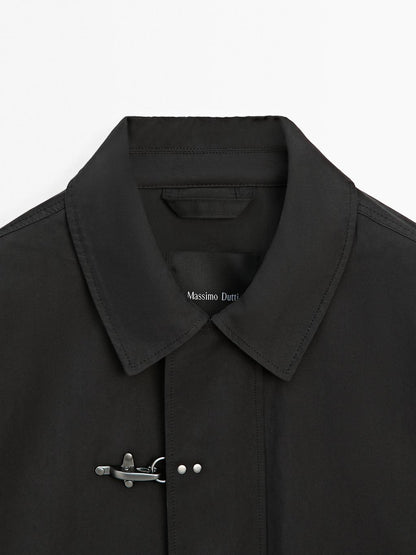 Water-repellent toggle jacket