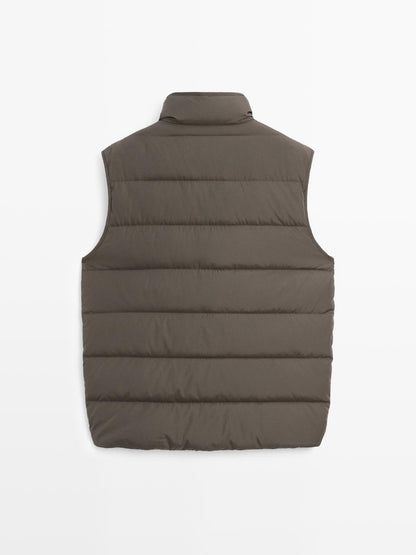 Water-repellent puffer gilet with down blend