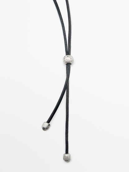 Diluted piece pendant