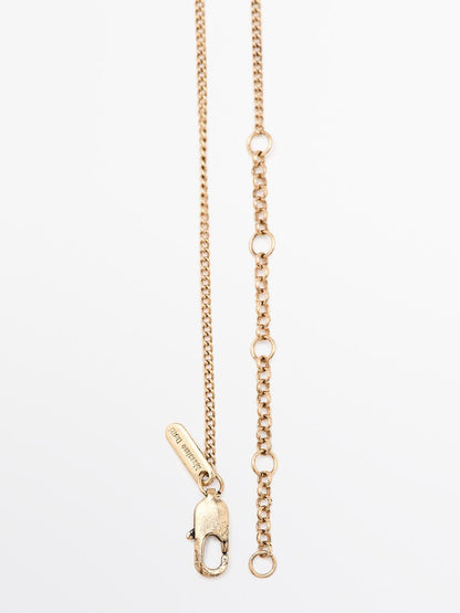 Chain necklace with pod pendant