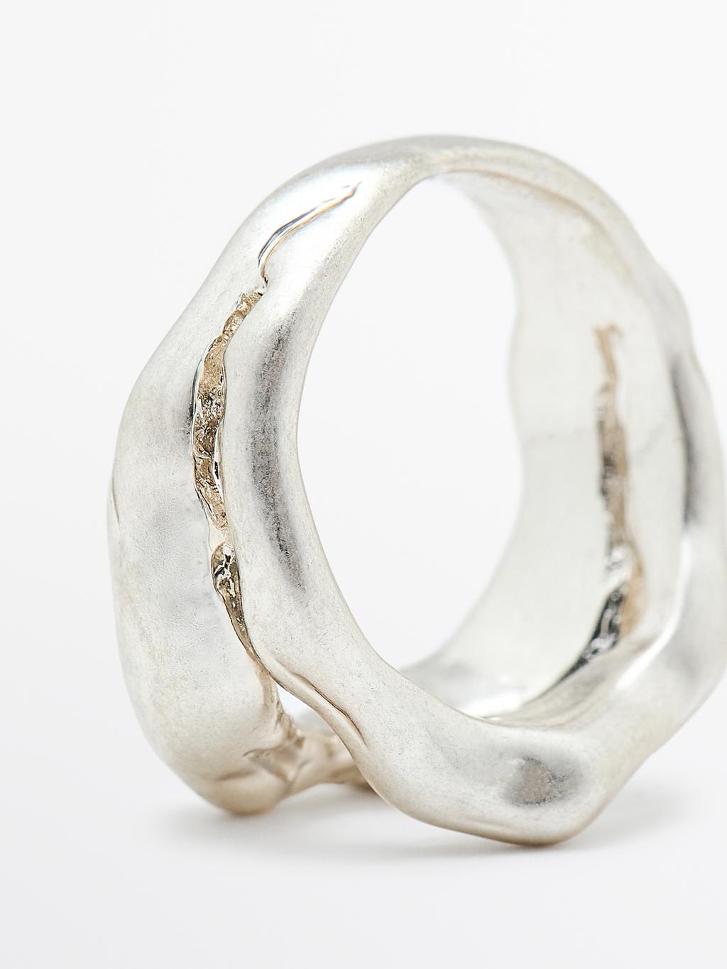 Abstract metal ring