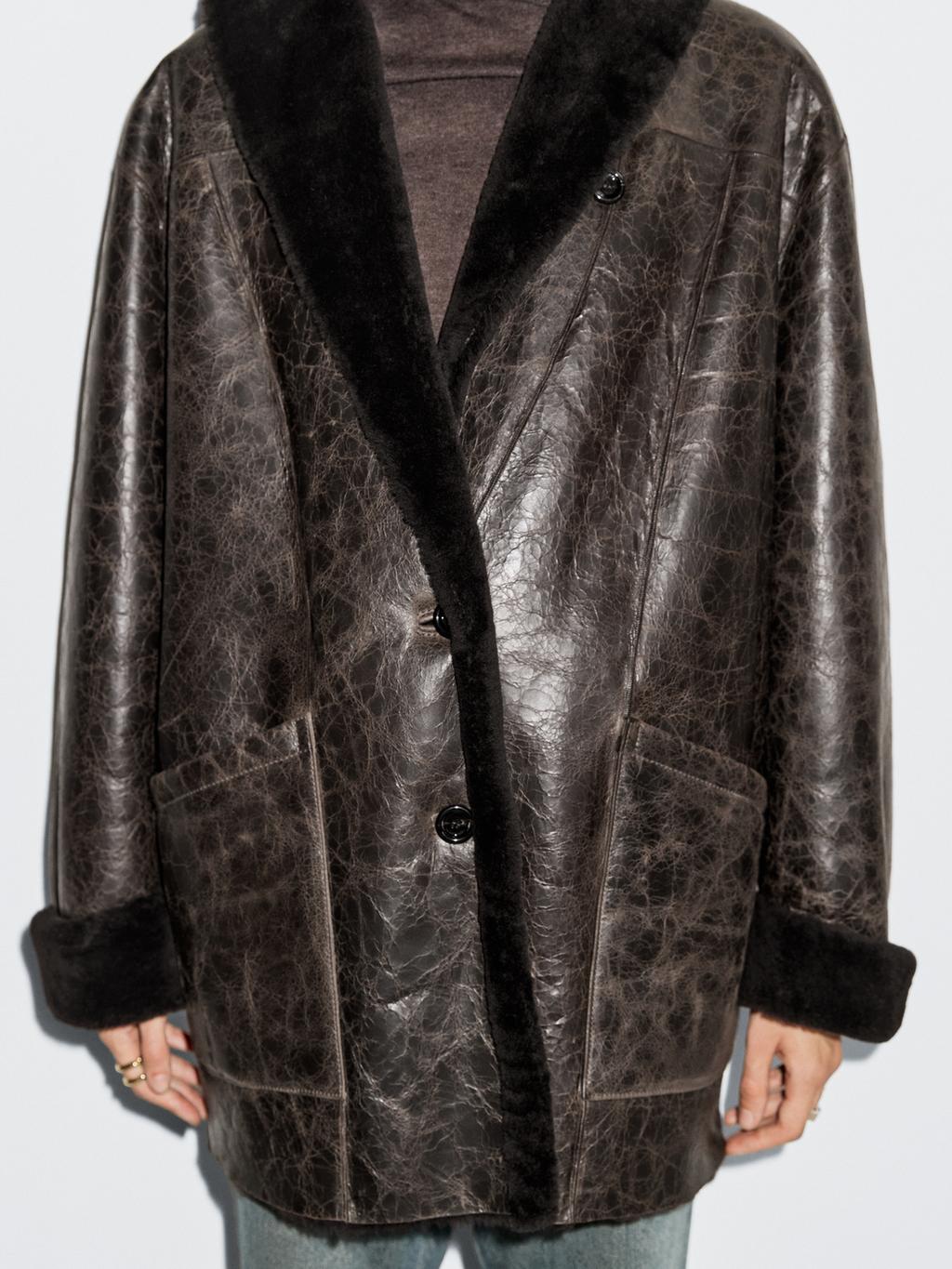 Mouton leather coat with crackled finish