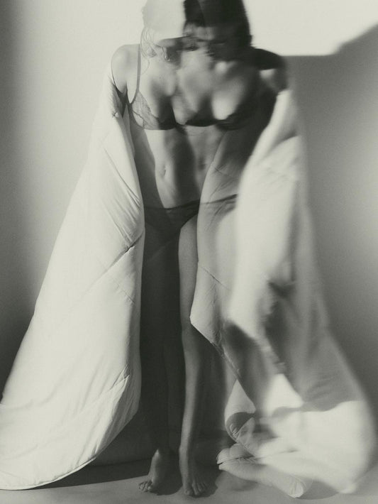 Lace briefs with blonde lace detail