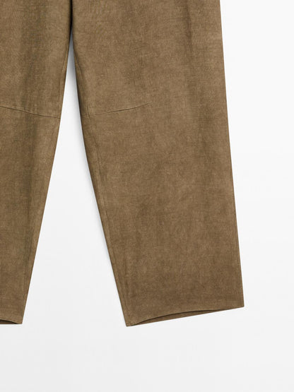 Flowing high-waist barrel fit trousers