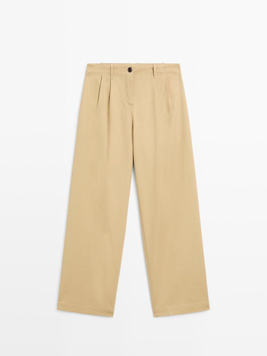 Wide-leg trousers
