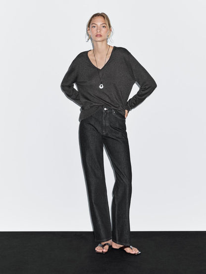 Straight-leg high-waist jeans