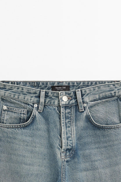 High-waist balloon fit jeans