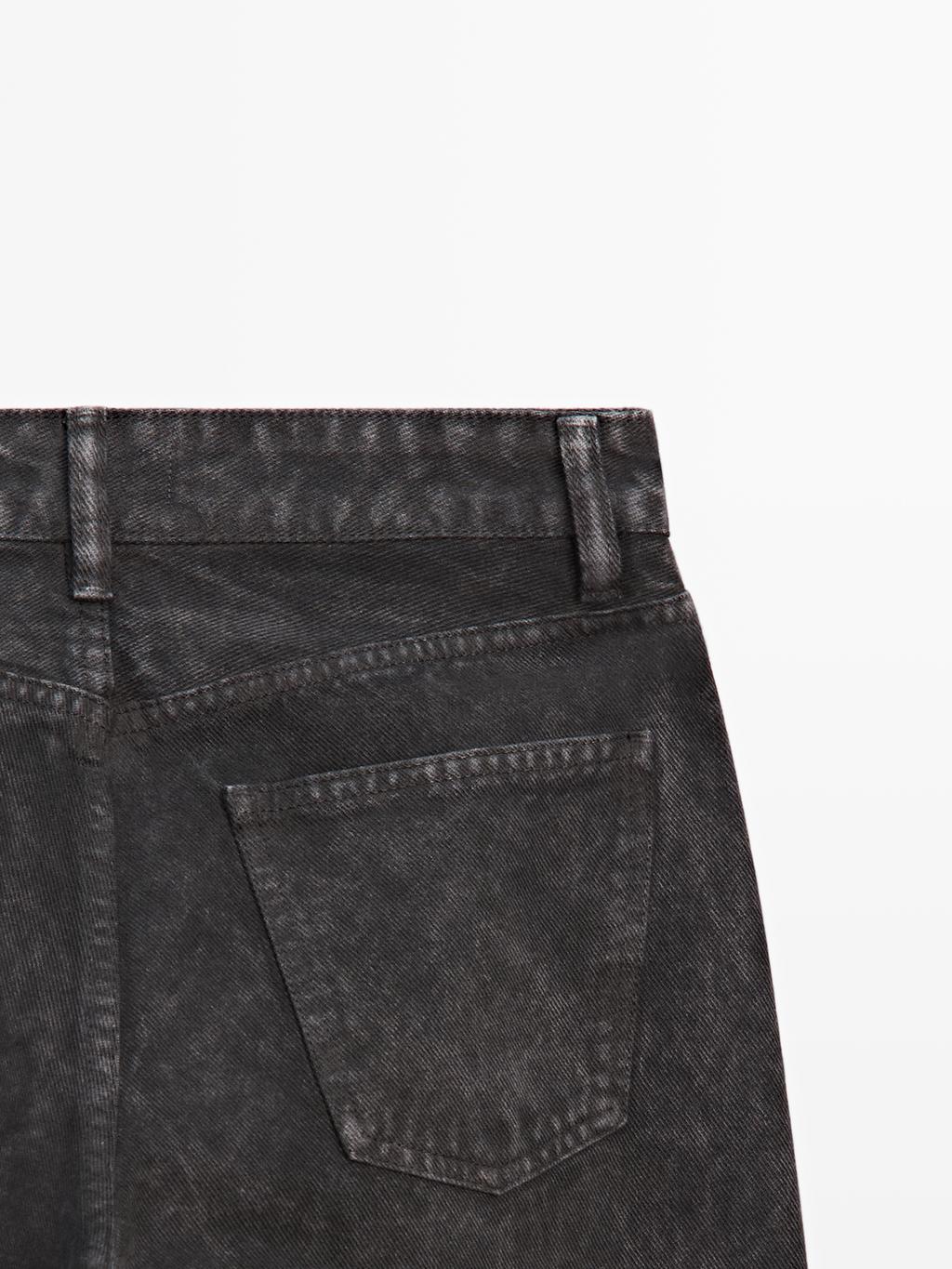 Mid-rise regular fit jeans