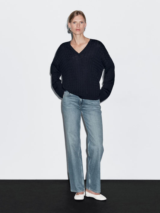 Low-rise straight-leg jeans