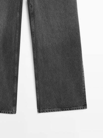 High-waist barrel fit jeans