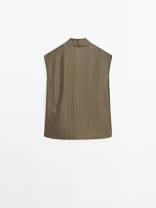 Flowing blouse with striped details