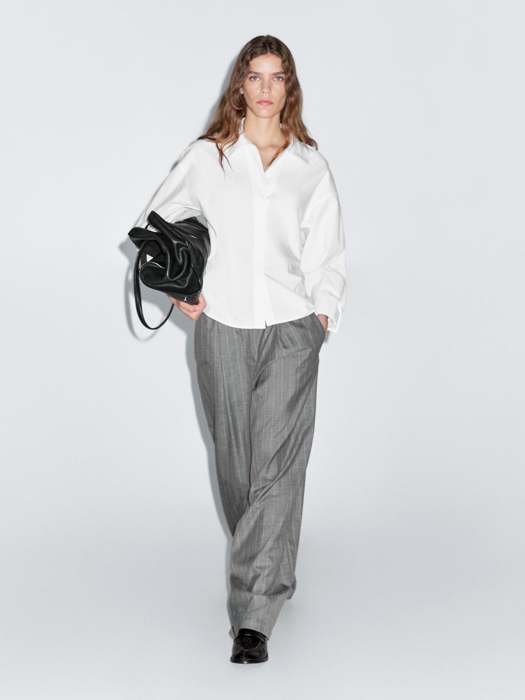 Loose-fitting 100% cotton poplin shirt