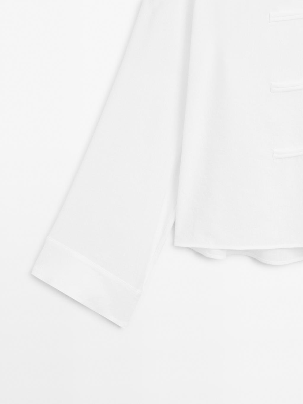 Flowing linen blend blouse with V-neckline