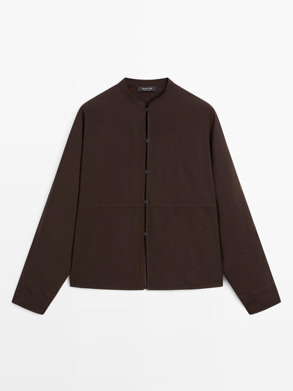 Stand collar shirt with front seam