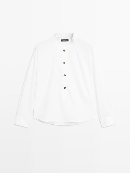 Stand collar shirt with gold buttons