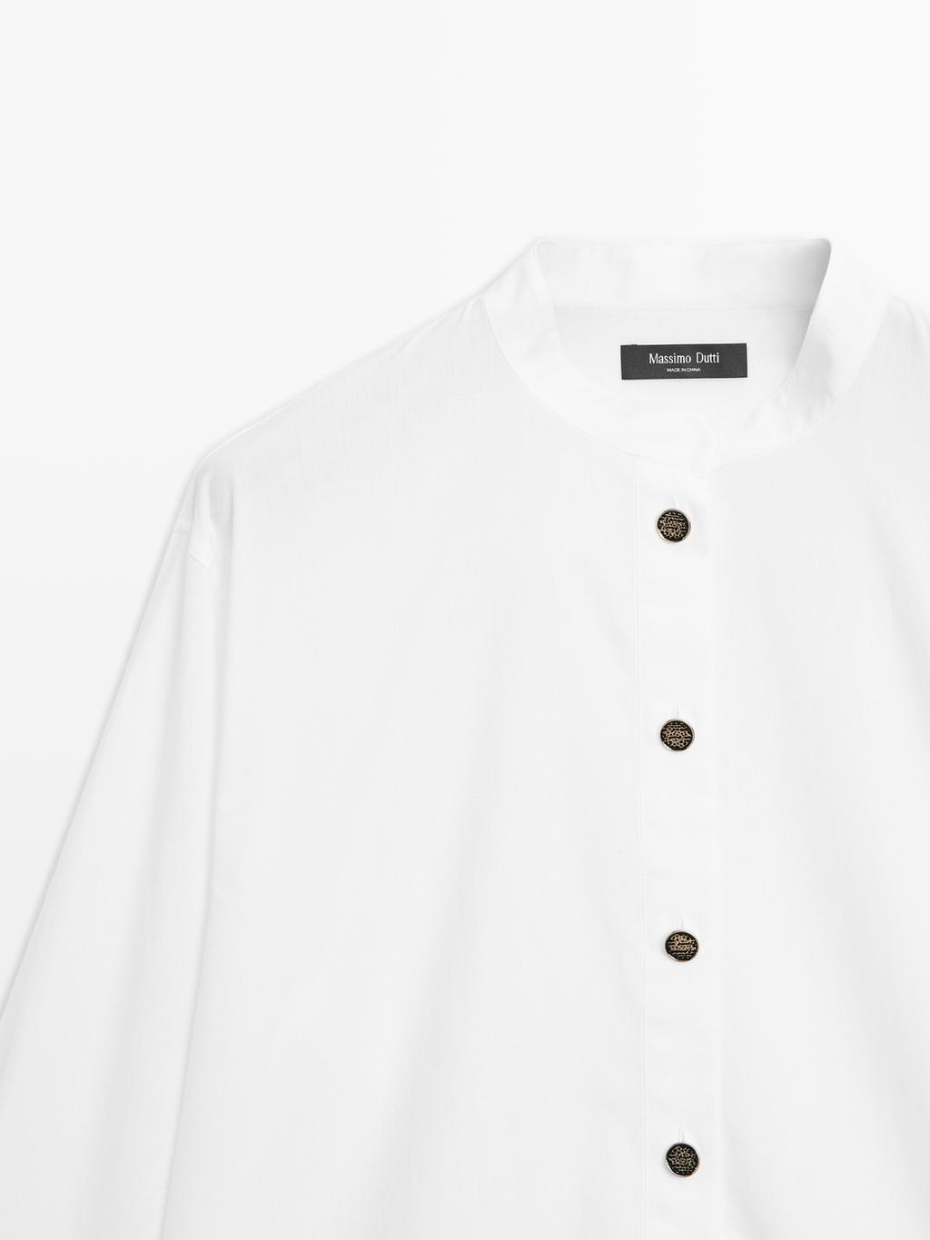 Stand collar shirt with gold buttons
