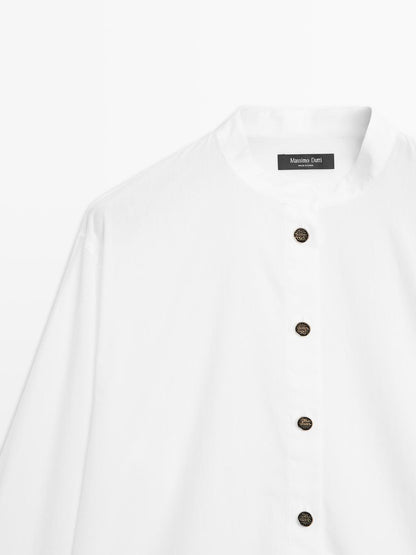 Stand collar shirt with gold buttons