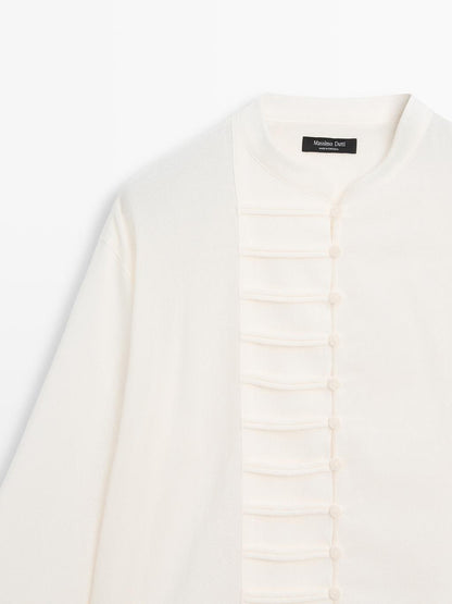 Round-neck shirt with button details