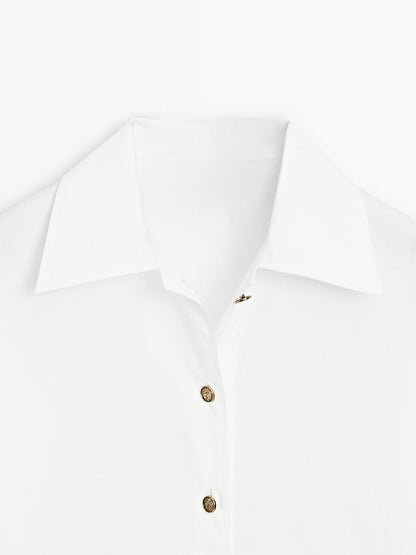 Poplin shirt with golden buttons