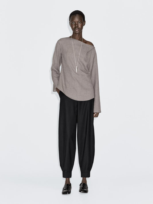 Felt texture boat neck blouse