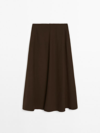 Flowing flared skirt