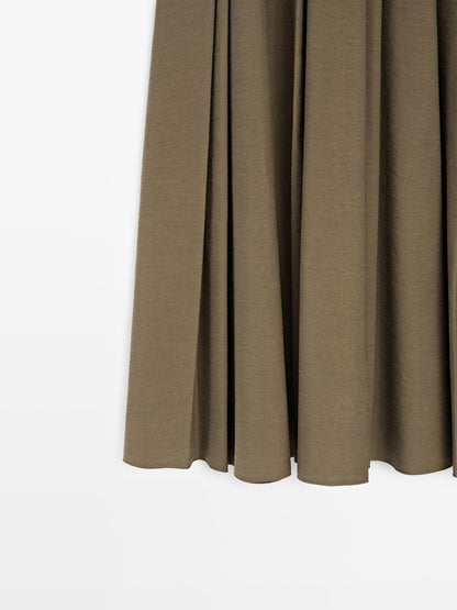 Pleated midi skirt with waist detail
