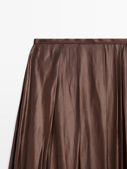 Pleated midi skirt