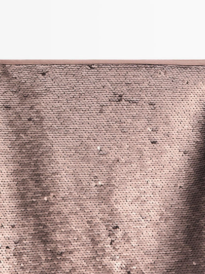 Short matte sequinned skirt