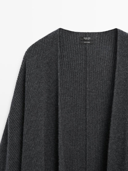 Knit 100% cashmere cape