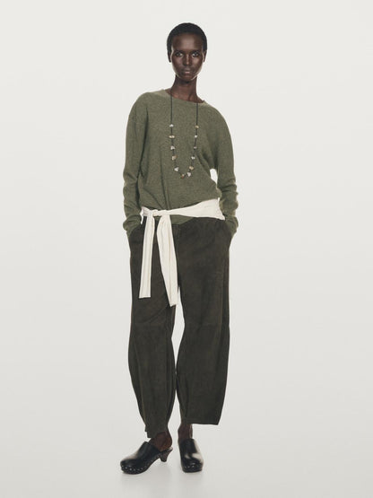 100% cashmere crew neck sweater