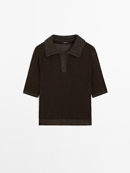 Polo sweater with contrast collar